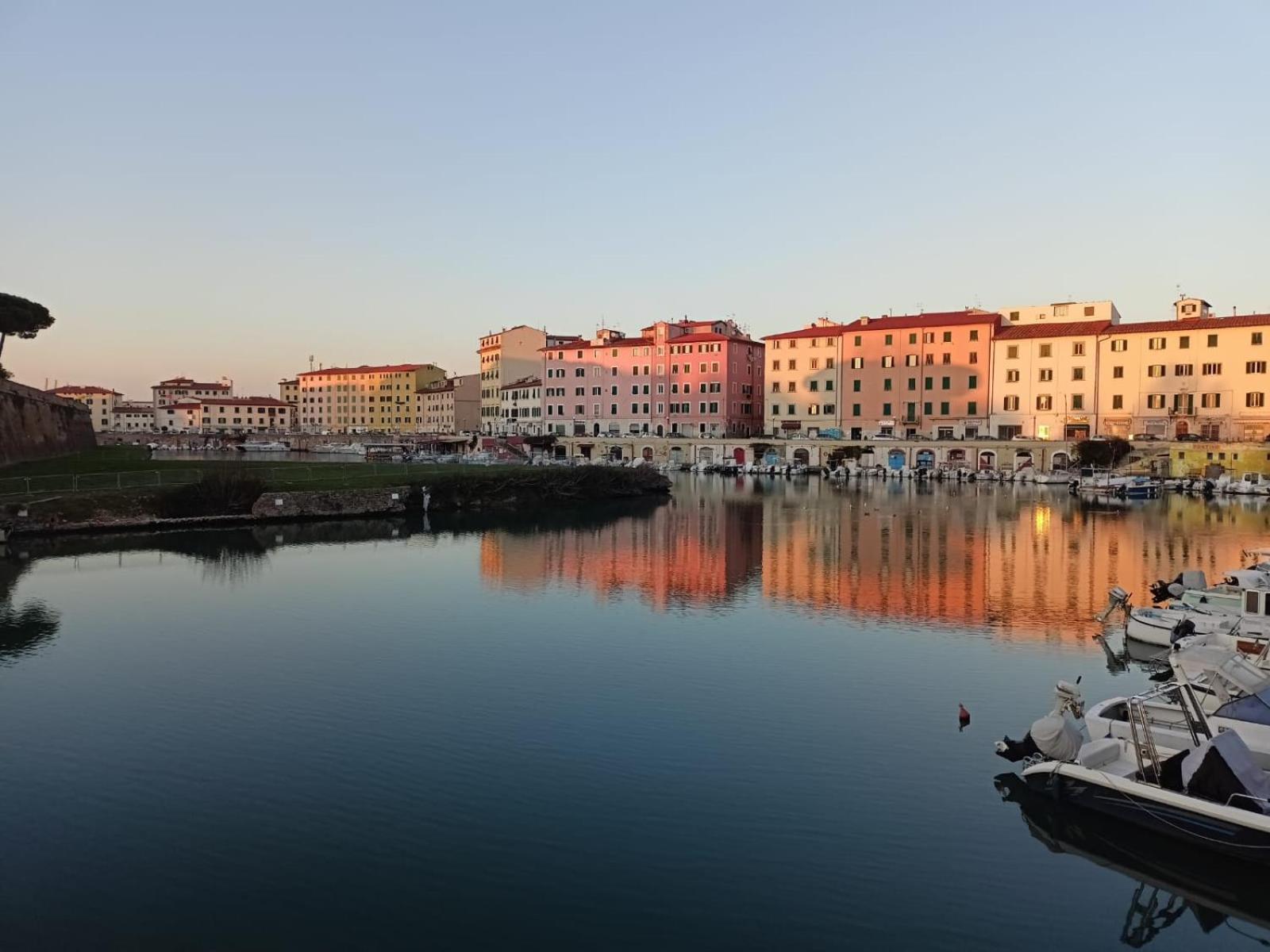 Grande 155 Guest House Tuscany Livorno Buitenkant foto